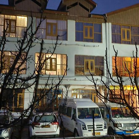 Hotel Gulmarg Residency, Kunzer Gulmarg Ngoại thất bức ảnh