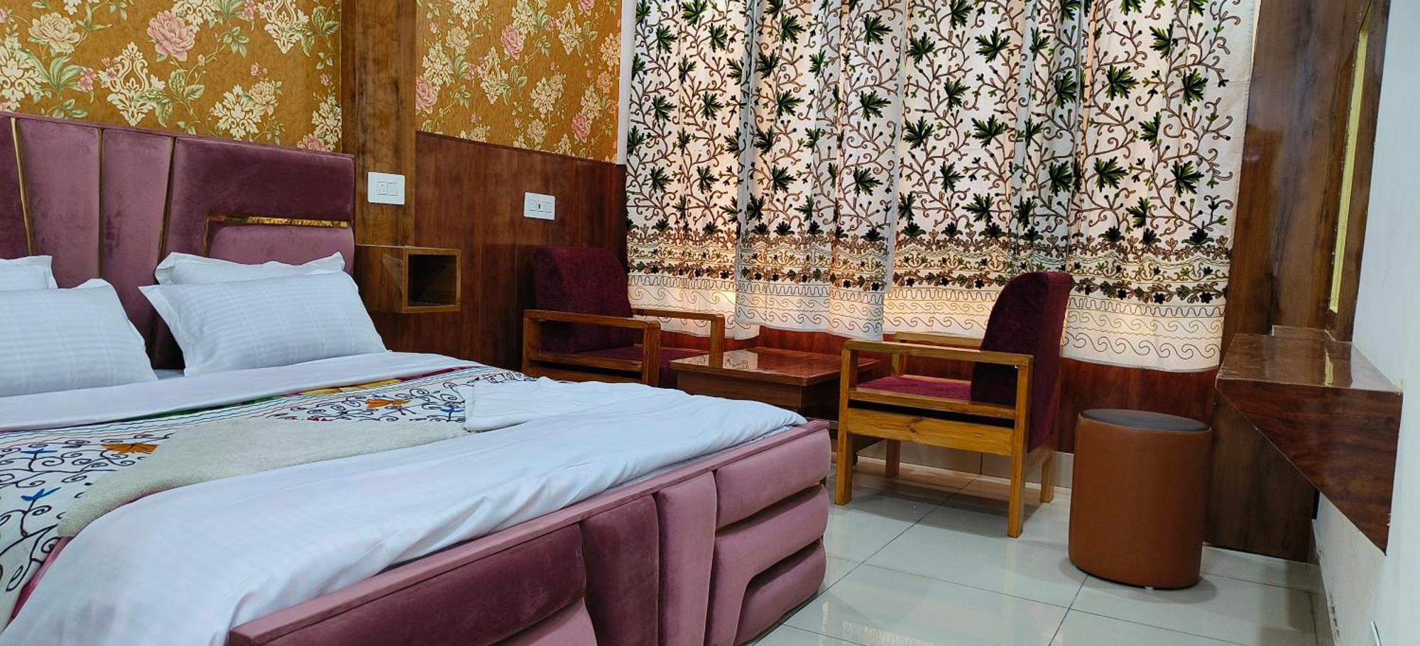 Hotel Gulmarg Residency, Kunzer Gulmarg Phòng bức ảnh